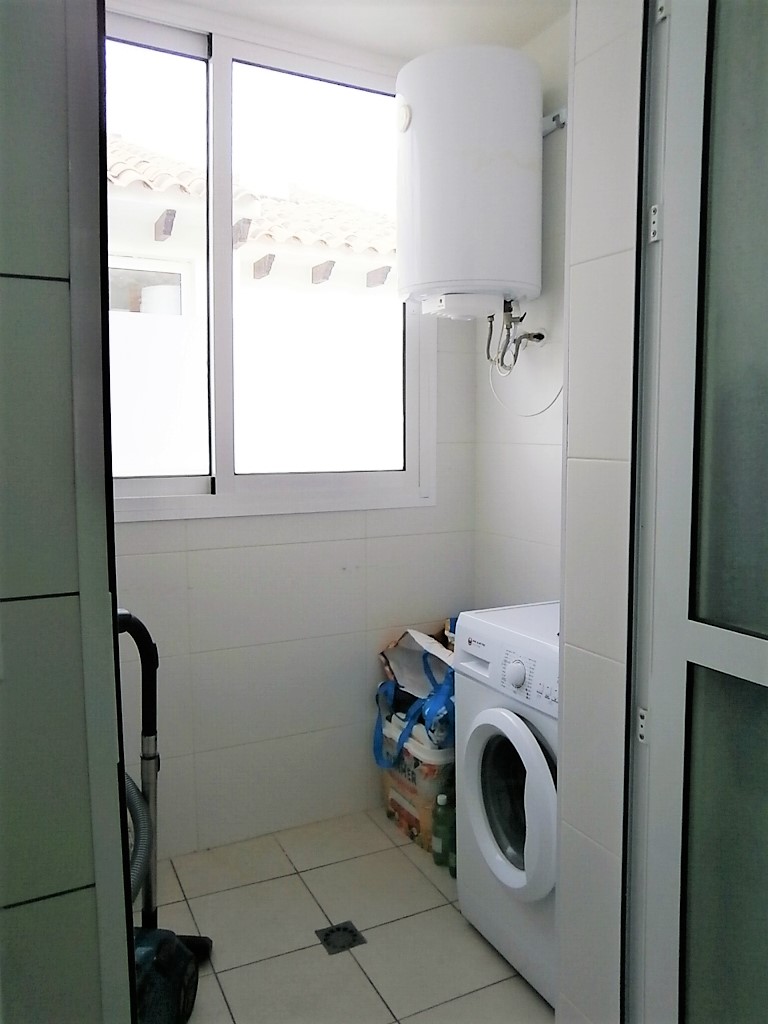 22 Moderno Apartamento en La Marina del Pinat – Elche