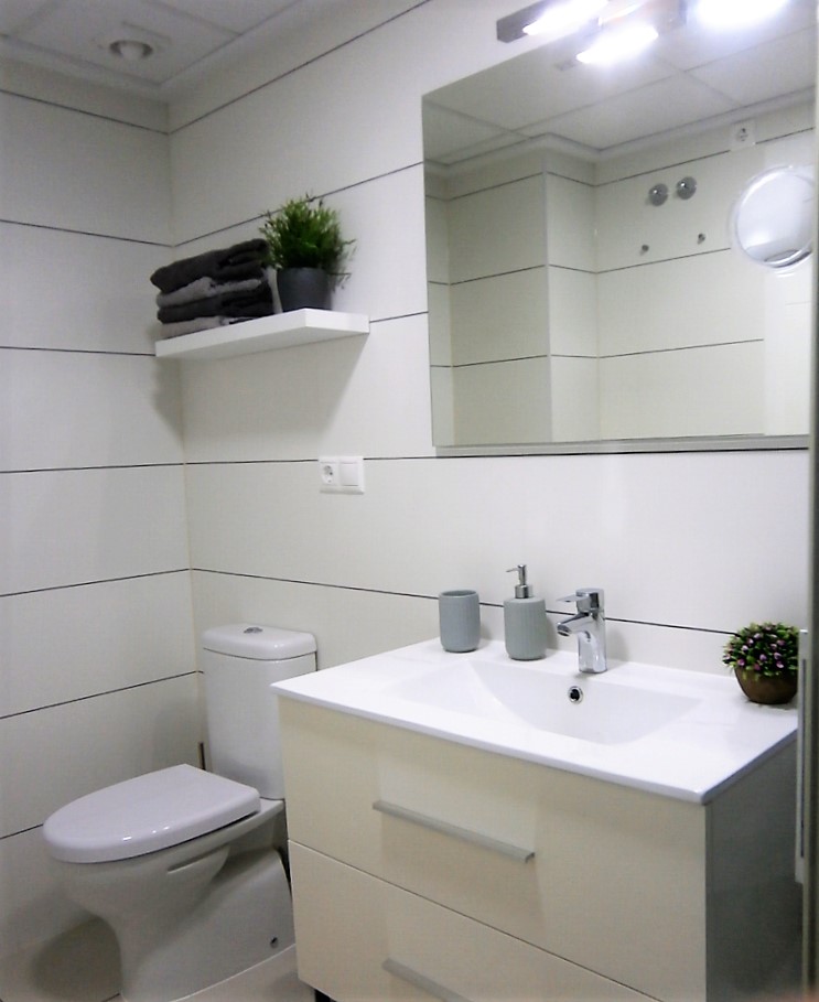 27 Moderno Apartamento en La Marina del Pinat – Elche
