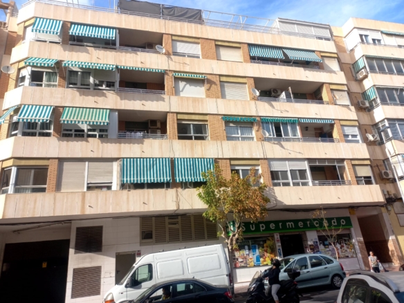 Amplio apartamento en el centro de Torrevieja