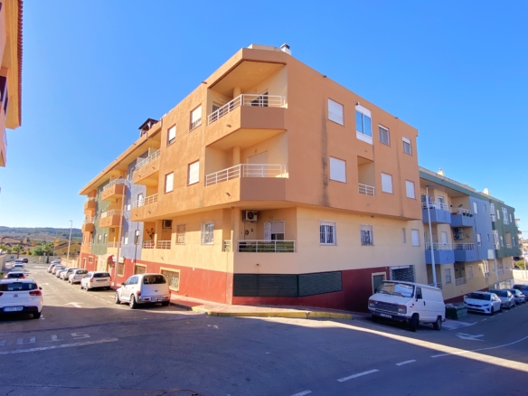 Apartamento con piscina en San Miguel de Salinas
