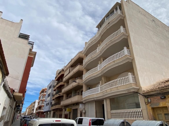 Amplio Piso en el centro de Torrevieja